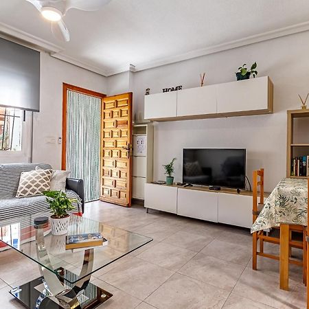 Casa Jansiver - 450M De La Playa, Centrica Pero Tranquila ลอสอัลกาซาเรส ภายนอก รูปภาพ